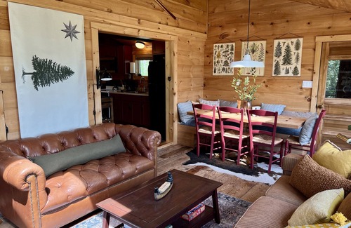 Kimball Lake Shores Cottage | Lakefront cottage 20 min from N. Conway