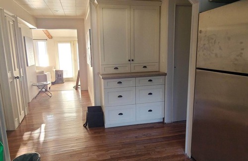 Selkirk Cottage | Lakefront Cottage - Erie Breeze - 3 bedroom, WIFI