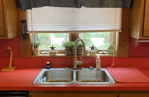 Gaylord House | Lakefront Cottage Getaway