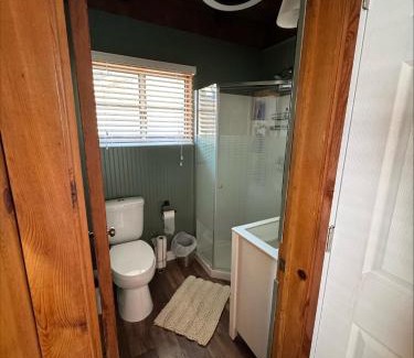 Sunrise Beach House | Lakefront Cottage in Secluded Cove