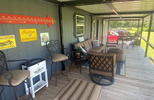 Dennis Cottage | Lakefront Cottage Oasis