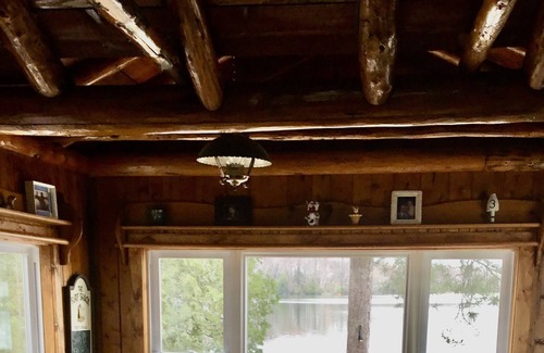 Barryton Cottage | Lakefront cottage on Diamond Lake