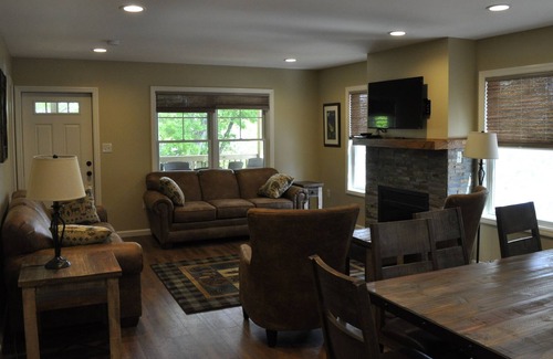 Hawley House | Lakefront Cottage On Lake Wallenpaupack