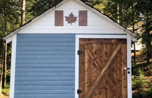 Algonquin Highlands Cottage | Lakefront cottage on Oxtongue Lake near Algonquin Park