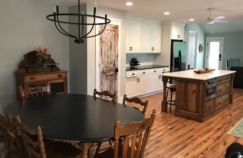 Mooresville House | Lakefront Cottage, spacious and completely renovated craftsman home