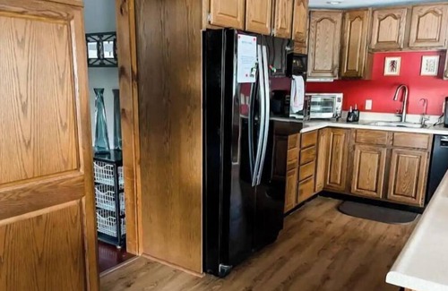 Amherst House | Lakefront Cottage