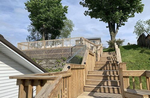 Chippewa Lake Cottage | Lakefront Cottage | Huge Deck, Fire, Kayaks & Dock