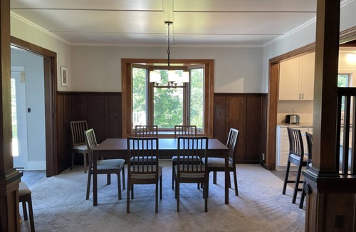 Paw Paw Cottage | Lakefront cottage