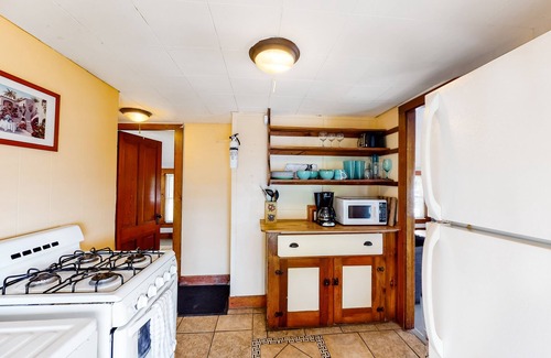 Windham Cottage | Lakefront Cottage with Screened Deck, Great Lake View, WiFi & Shared Firepit