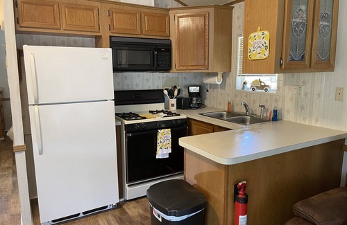 Hayesville House | Lakefront Cozy Vacation Rental