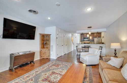 Fairfield Glade Apartment | Lakefront Crossville Condo - Fish, Boat and Golf!