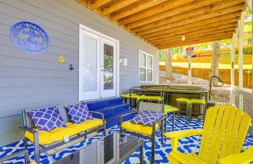 Eatonton House | Lakefront Eatonton Getaway with Dock and Grill!