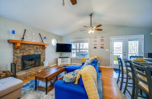Eatonton House | Lakefront Eatonton Getaway with Dock and Grill!