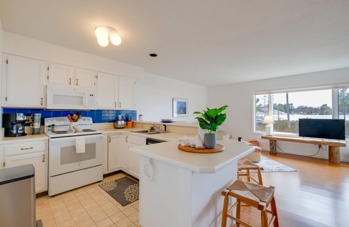 Elk Rapids Condo | Lakefront Elk Rapids Vacation Rental w/Deck!