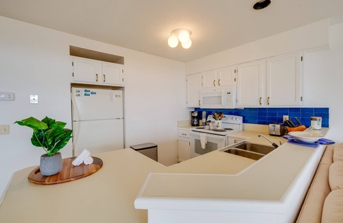 Elk Rapids Condo | Lakefront Elk Rapids Vacation Rental w/Deck!
