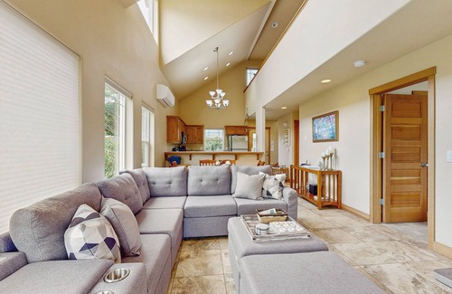 Rockaway Beach House | Lakefront end townhouse with kayaks & fishing dock, walk to beach - dogs welcome