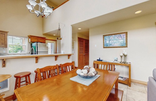 Rockaway Beach House | Lakefront end townhouse with kayaks & fishing dock, walk to beach - dogs welcome