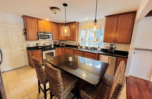 Whispering Pines House | LAKEFRONT Escape for the 2024 Pinehurst US Open