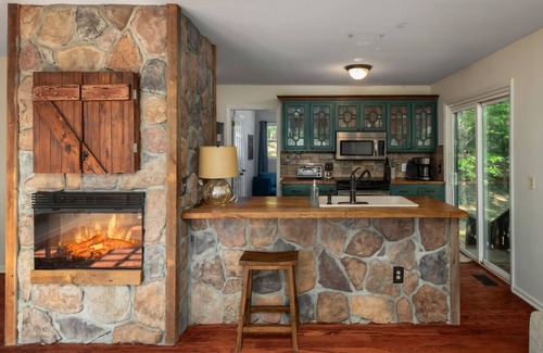 Roxboro Apartment | Lakefront Escape | Dock, Fire Pit, Family friendly