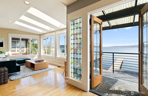Bryn Mawr-Skyway House | Lakefront Escape Kayaks Fire Table Hot Tub