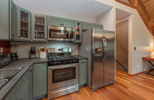 North Glade Hills House | Lakefront Escape: Lakefront, Dogs Welcome, Dock Slip, Hot Tub!