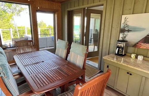 Saugeen Shores House | Lakefront Executive Vacation Home on the shores of Lake Huron