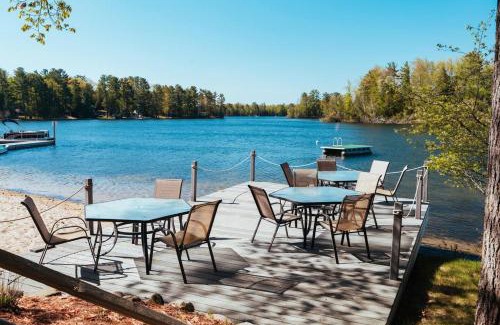 Mayfield House | Lakefront Family Beach Escape-SUP-Pontoon Rentals
