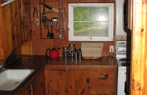 Trent Lakes Cottage | Lakefront Family Cottage with Tennis Court!