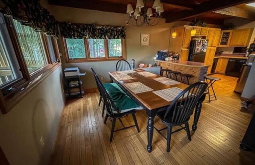 Maryland House | Lakefront, family friendly home-Baseball campers!