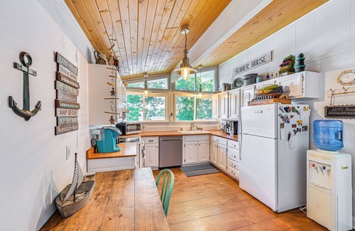 Three Rivers House | Lakefront Family Home in Three Rivers!
