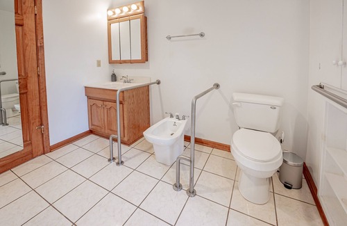 Youngstown House | Lakefront Farmhouse