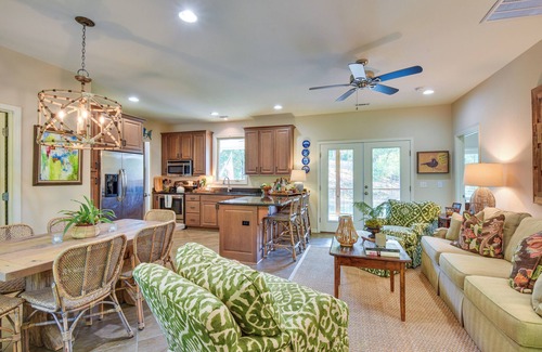 Seneca House | Lakefront Fun Near Clemson! Retreat w/Pool Access