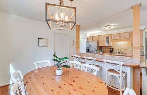 Westminster House | Lakefront Gem w/Games in Westminster!