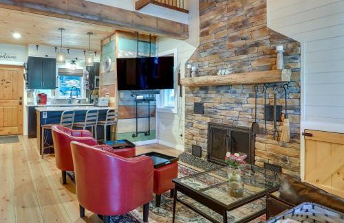 Greentown House | Lakefront Gem with Hot Tub and Boat Dock in Greentown