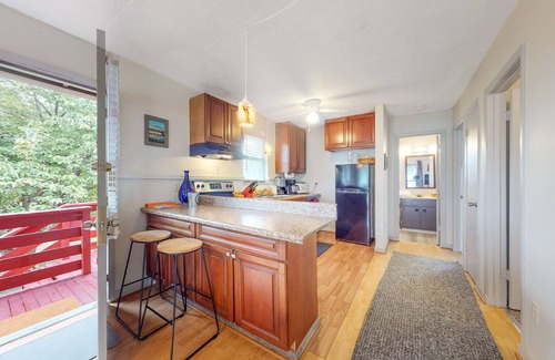 Dandridge House | Lakefront getaway with firepit, deck, & peaceful location - fisherman's delight