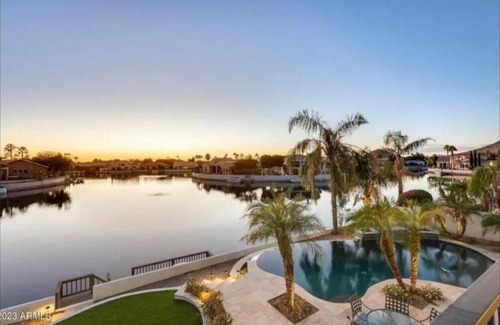 Arrowhead Lakes House | Lakefront Getaway with Infinity Pool and Pontoon