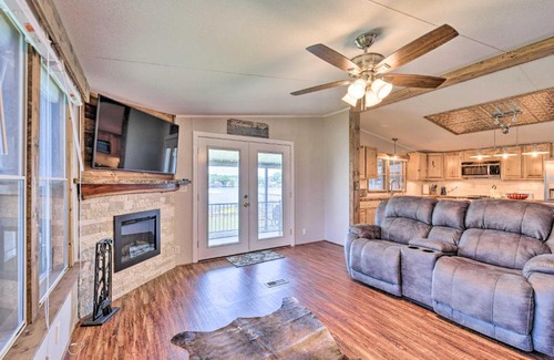 Granbury House | Lakefront Granbury Home, Boat Dock On-Site!