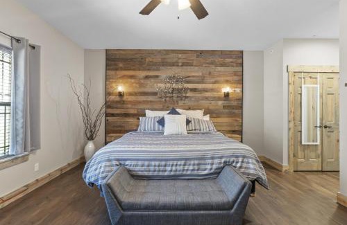 Table Rock Cabin | Lakefront Haven home