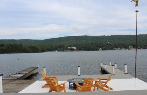 Hewitt House | Lakefront Haven on Greenwood Lake