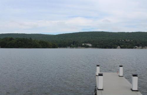 Hewitt House | Lakefront Haven on Greenwood Lake