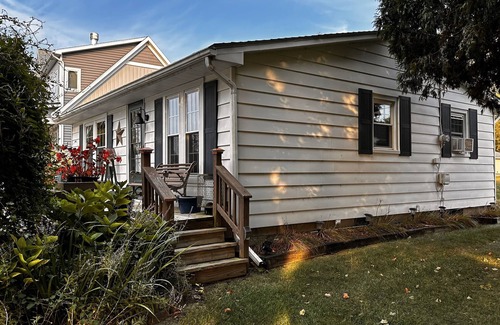Coldwater Cottage | Lakefront Hidden Gem on Rose Lake! Cozy Cottage & Camper Spot with Private Docks