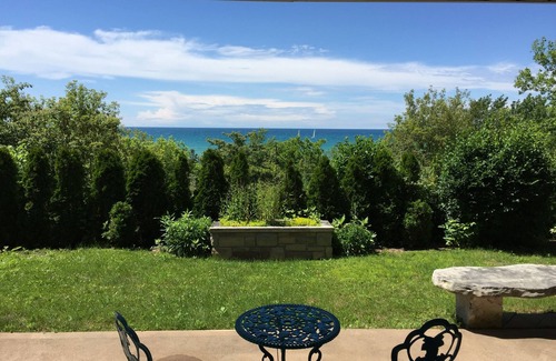 Kincardine Cottage | Lakefront High-End Suite in Kincardine