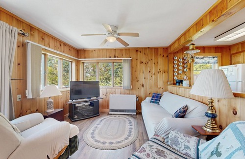 Greenville Cottage | Lakefront home with private dock, mooring, pebble beach, grill, & firepit