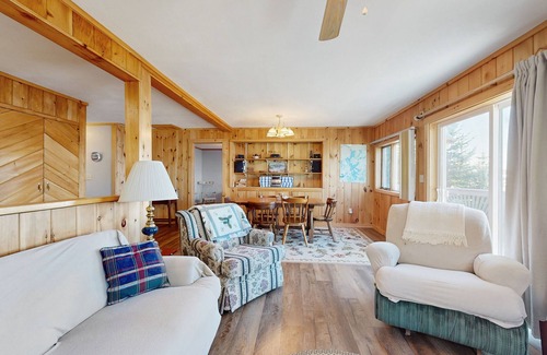 Greenville Cottage | Lakefront home with private dock, mooring, pebble beach, grill, & firepit