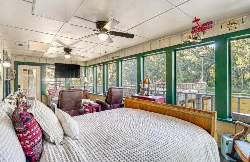 Jefferson House | Lakefront Home Deck, Grills and Fire Pit in Karnack