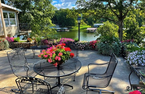 Gravois Mills House | Lakefront Home - Great for Families/Couples - All Seasons