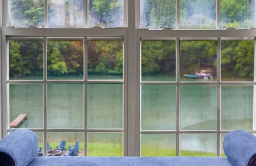 Marion House | Lakefront Home, Hot tub, Fire Pit, Games, & Movie Room!