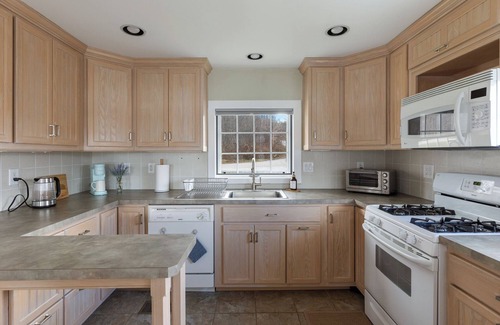 Belmont House | Lakefront home in Mount Holly, VT near Okemo and Killington