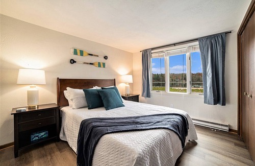 Gaylord Ski Chalet | Lakefront Home Minutes to Boyne Mountain and Downtown Gaylord