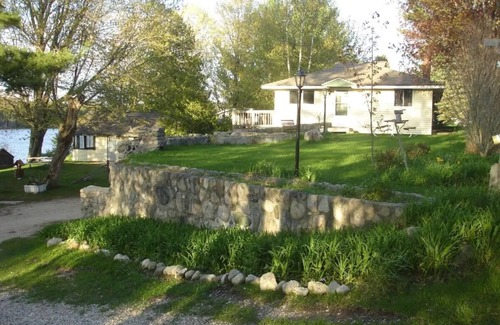 Alden House | Lakefront Home - Northaire Resort Main Home